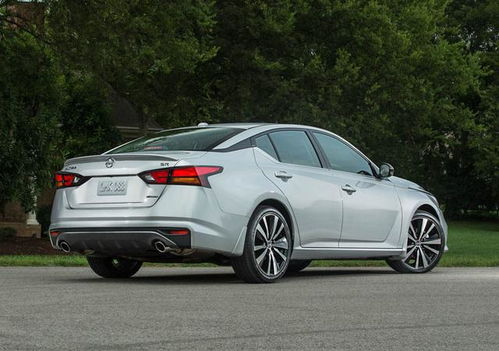 新天籁来了 不再v motion也没e power,网友 撞脸锐程cc